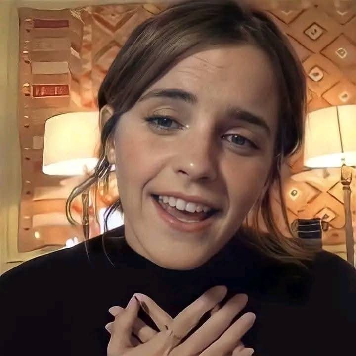 6PviwDMx Emma Watson 09.jpg